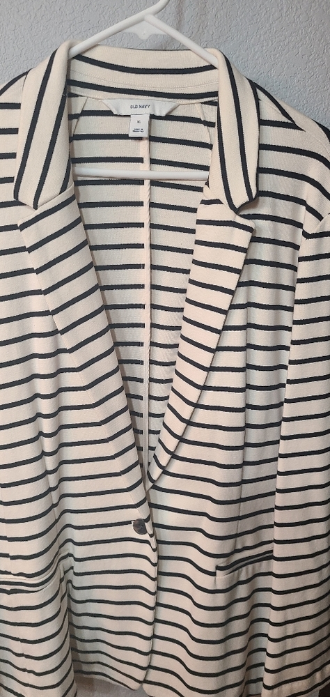 Black and White Stripped Blazer